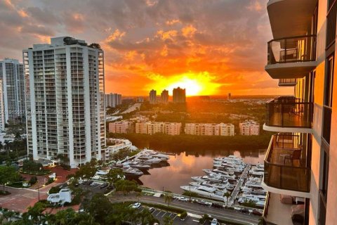 Condo in Aventura, Florida, 2 bedrooms  № 1971639 - photo 5