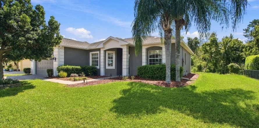 Casa en San Antonio, Florida 3 dormitorios, 164.72 m2 № 2383344