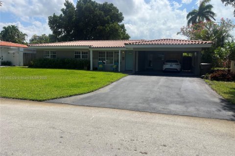 Villa ou maison à vendre à Oakland Park, Floride: 3 chambres, 149.67 m2 № 1958417 - photo 2