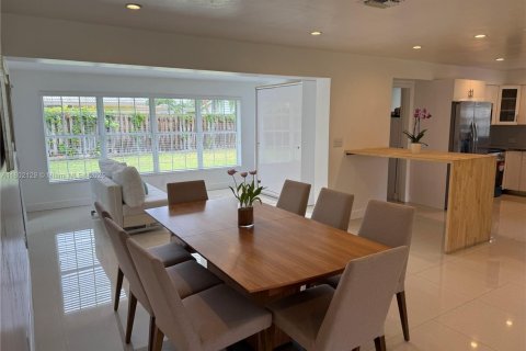 Villa ou maison à vendre à Oakland Park, Floride: 3 chambres, 149.67 m2 № 1958417 - photo 11