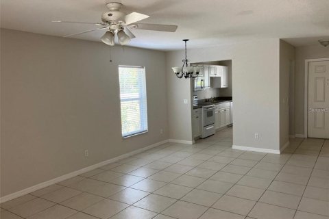 Commercial property in Punta Gorda, Florida 6 bedrooms, 272.95 sq.m. № 1822649 - photo 4