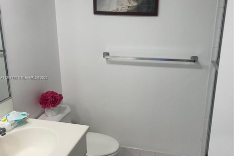 Condominio en venta en Miami Beach, Florida, 2 dormitorios, 95.69 m2 № 1860965 - foto 8