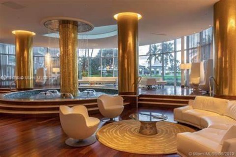 Condominio en venta en Miami Beach, Florida, 2 dormitorios, 95.69 m2 № 1860965 - foto 12