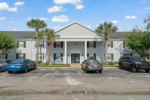 Condominio en alquiler en Winter Park, Florida, 2 dormitorios, 88.54 m2 № 1840555 - foto 1