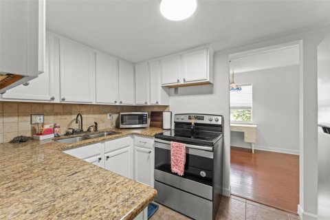 Condominio en alquiler en Winter Park, Florida, 2 dormitorios, 88.54 m2 № 1840555 - foto 11