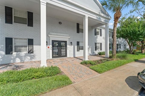 Condominio en alquiler en Winter Park, Florida, 2 dormitorios, 88.54 m2 № 1840555 - foto 2