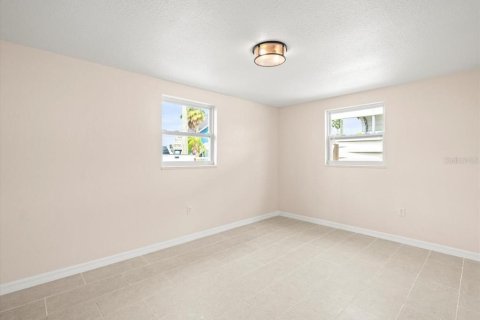 Casa en venta en Hernando Beach, Florida, 3 dormitorios, 129.32 m2 № 1911587 - foto 24
