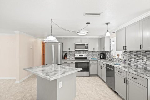 Casa en venta en Hernando Beach, Florida, 3 dormitorios, 129.32 m2 № 1911587 - foto 10