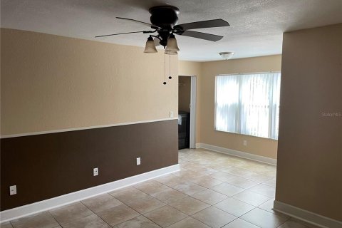 Condo in Orlando, Florida, 2 bedrooms  № 2200717 - photo 5