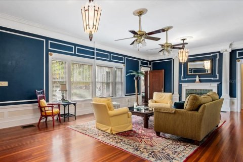 Casa en venta en Bradenton, Florida, 3 dormitorios, 312.52 m2 № 1757557 - foto 10