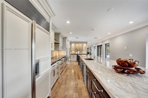 House in Hollywood, Florida 5 bedrooms, 617.89 sq.m. № 2030741 - photo 21