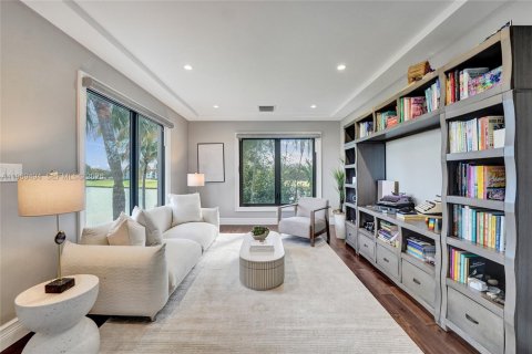 House in Hollywood, Florida 5 bedrooms, 617.89 sq.m. № 2030741 - photo 7