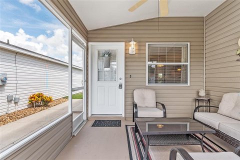 House in The Villages, Florida 2 bedrooms, 107.4 sq.m. № 1879987 - photo 6
