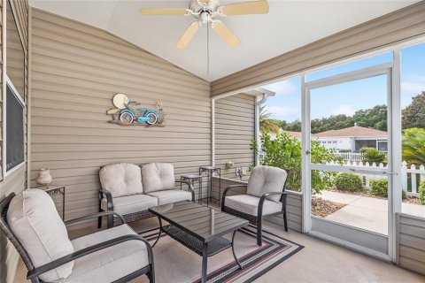House in The Villages, Florida 2 bedrooms, 107.4 sq.m. № 1879987 - photo 7