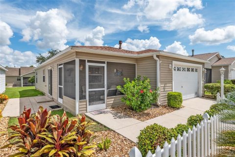 House in The Villages, Florida 2 bedrooms, 107.4 sq.m. № 1879987 - photo 3