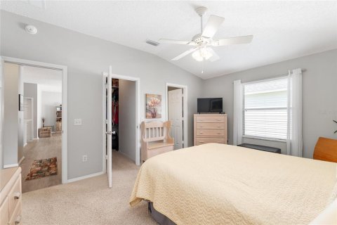 House in The Villages, Florida 2 bedrooms, 107.4 sq.m. № 1879987 - photo 27