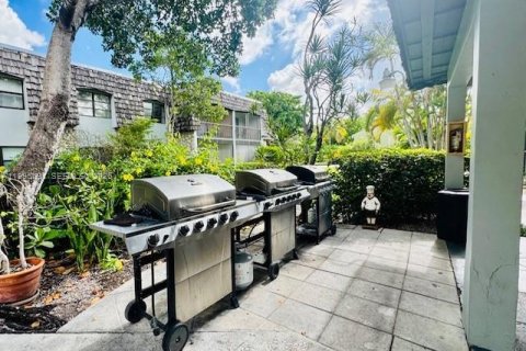 Copropriété à vendre à Oakland Park, Floride: 2 chambres, 97.55 m2 № 2063676 - photo 7