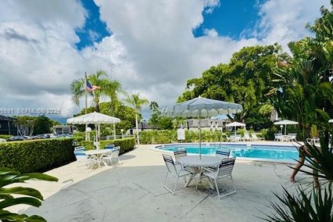Copropriété à vendre à Oakland Park, Floride: 2 chambres, 97.55 m2 № 2063676 - photo 5