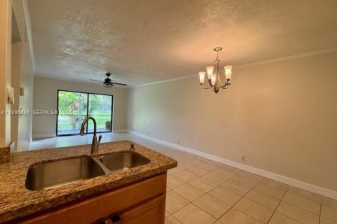 Copropriété à vendre à Oakland Park, Floride: 2 chambres, 97.55 m2 № 2063676 - photo 19