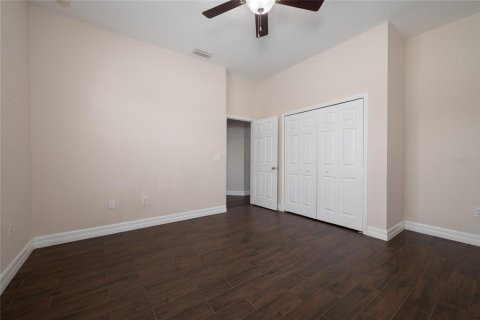 Villa ou maison à vendre à Deltona, Floride: 4 chambres, 229.84 m2 № 1886357 - photo 18