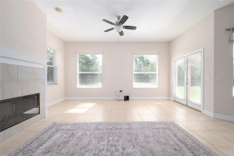 Villa ou maison à vendre à Deltona, Floride: 4 chambres, 229.84 m2 № 1886357 - photo 12