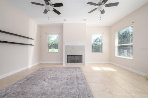 Villa ou maison à vendre à Deltona, Floride: 4 chambres, 229.84 m2 № 1886357 - photo 13