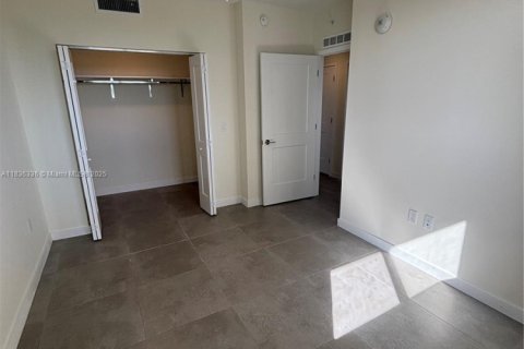 Villa ou maison à louer à North Miami Beach, Floride: 3 chambres № 2013462 - photo 1