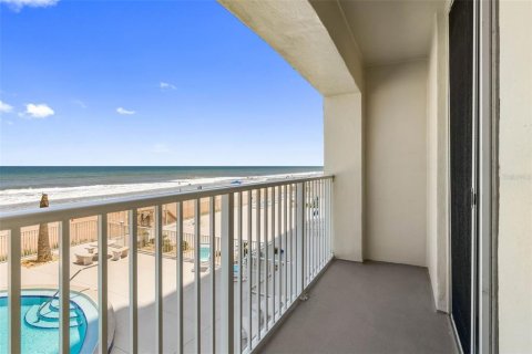 Condo in Ormond Beach, Florida, 2 bedrooms  № 1873734 - photo 15