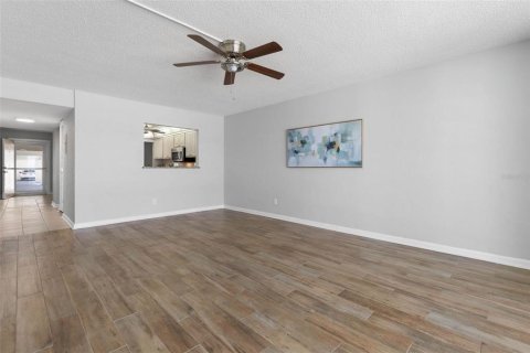 Condo in Ormond Beach, Florida, 2 bedrooms  № 1873734 - photo 17