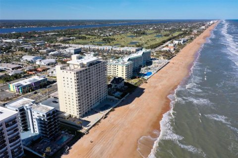 Condo in Ormond Beach, Florida, 2 bedrooms  № 1873734 - photo 1
