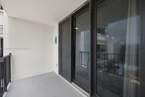 Condo in Hollywood, Florida, 1 bedroom  № 2186205 - photo 16