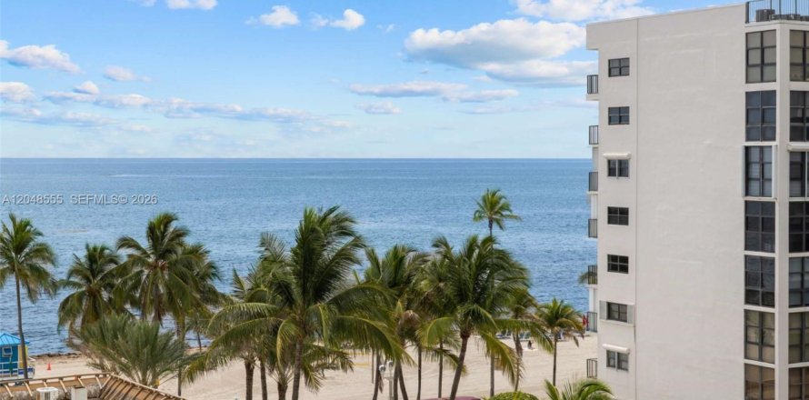 Condo in Hollywood, Florida, 1 bedroom  № 2186205
