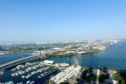 Copropriété à louer à Miami, Floride: 3 chambres, 126.63 m2 № 2169034 - photo 17
