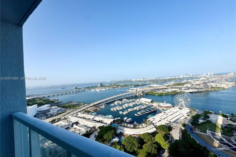 Copropriété à louer à Miami, Floride: 3 chambres, 126.63 m2 № 2169034 - photo 16