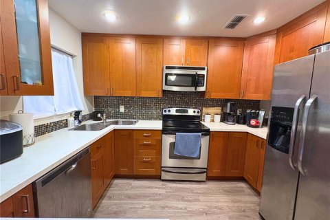 House in Oldsmar, Florida 4 bedrooms, 141.49 sq.m. № 1888612 - photo 14