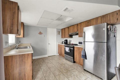 Casa en venta en Kissimmee, Florida, 2 dormitorios, 92.9 m2 № 1914758 - foto 9