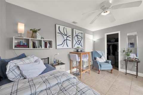 Casa en venta en Kissimmee, Florida, 2 dormitorios, 92.9 m2 № 1914758 - foto 18