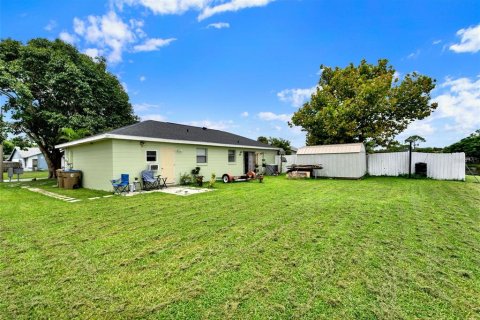 Casa en venta en Kissimmee, Florida, 2 dormitorios, 92.9 m2 № 1914758 - foto 8