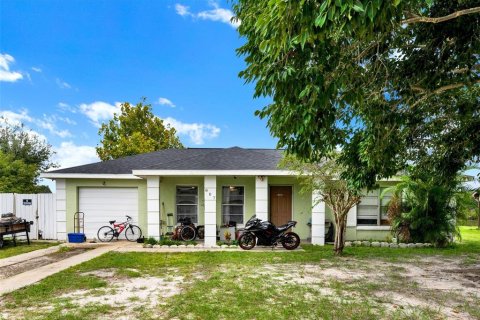 Casa en venta en Kissimmee, Florida, 2 dormitorios, 92.9 m2 № 1914758 - foto 2