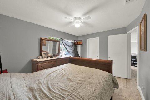 Casa en venta en Kissimmee, Florida, 2 dormitorios, 92.9 m2 № 1914758 - foto 19