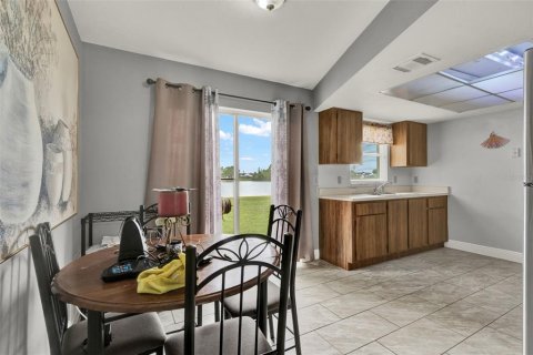 Casa en venta en Kissimmee, Florida, 2 dormitorios, 92.9 m2 № 1914758 - foto 24
