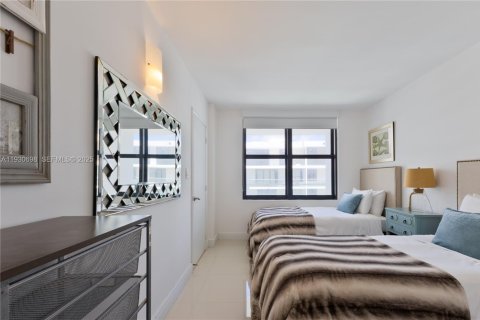 Copropriété à louer à Bal Harbour, Floride: 2 chambres, 128.95 m2 № 1989463 - photo 16