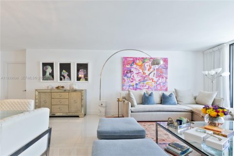 Copropriété à louer à Bal Harbour, Floride: 2 chambres, 128.95 m2 № 1989463 - photo 18