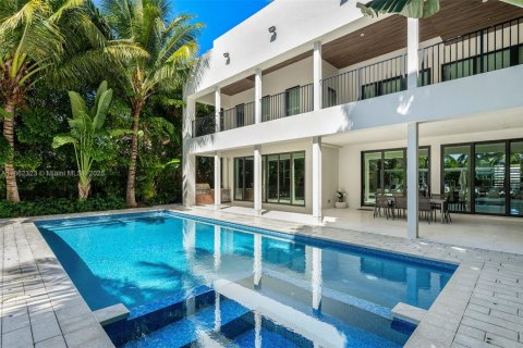 Villa ou maison à louer à Miami Beach, Floride: 8 chambres, 600.06 m2 № 1961413 - photo 4