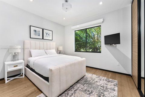 Villa ou maison à louer à Miami Beach, Floride: 8 chambres, 600.06 m2 № 1961413 - photo 23