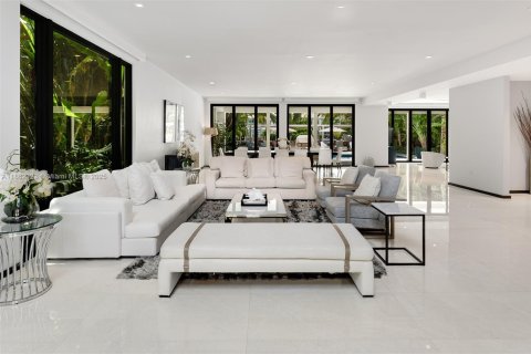 Villa ou maison à louer à Miami Beach, Floride: 8 chambres, 600.06 m2 № 1961413 - photo 7