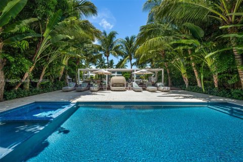 Villa ou maison à louer à Miami Beach, Floride: 8 chambres, 600.06 m2 № 1961413 - photo 27