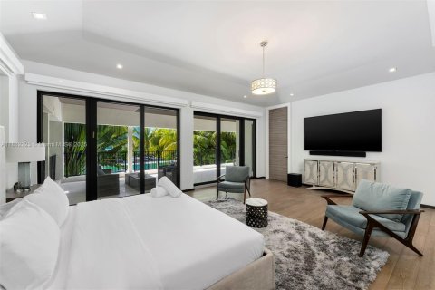 Villa ou maison à louer à Miami Beach, Floride: 8 chambres, 600.06 m2 № 1961413 - photo 15