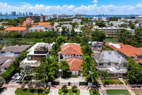 Villa ou maison à louer à Miami Beach, Floride: 8 chambres, 600.06 m2 № 1961413 - photo 10