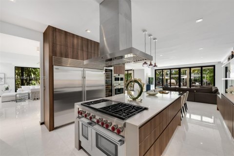 Villa ou maison à louer à Miami Beach, Floride: 8 chambres, 600.06 m2 № 1961413 - photo 11